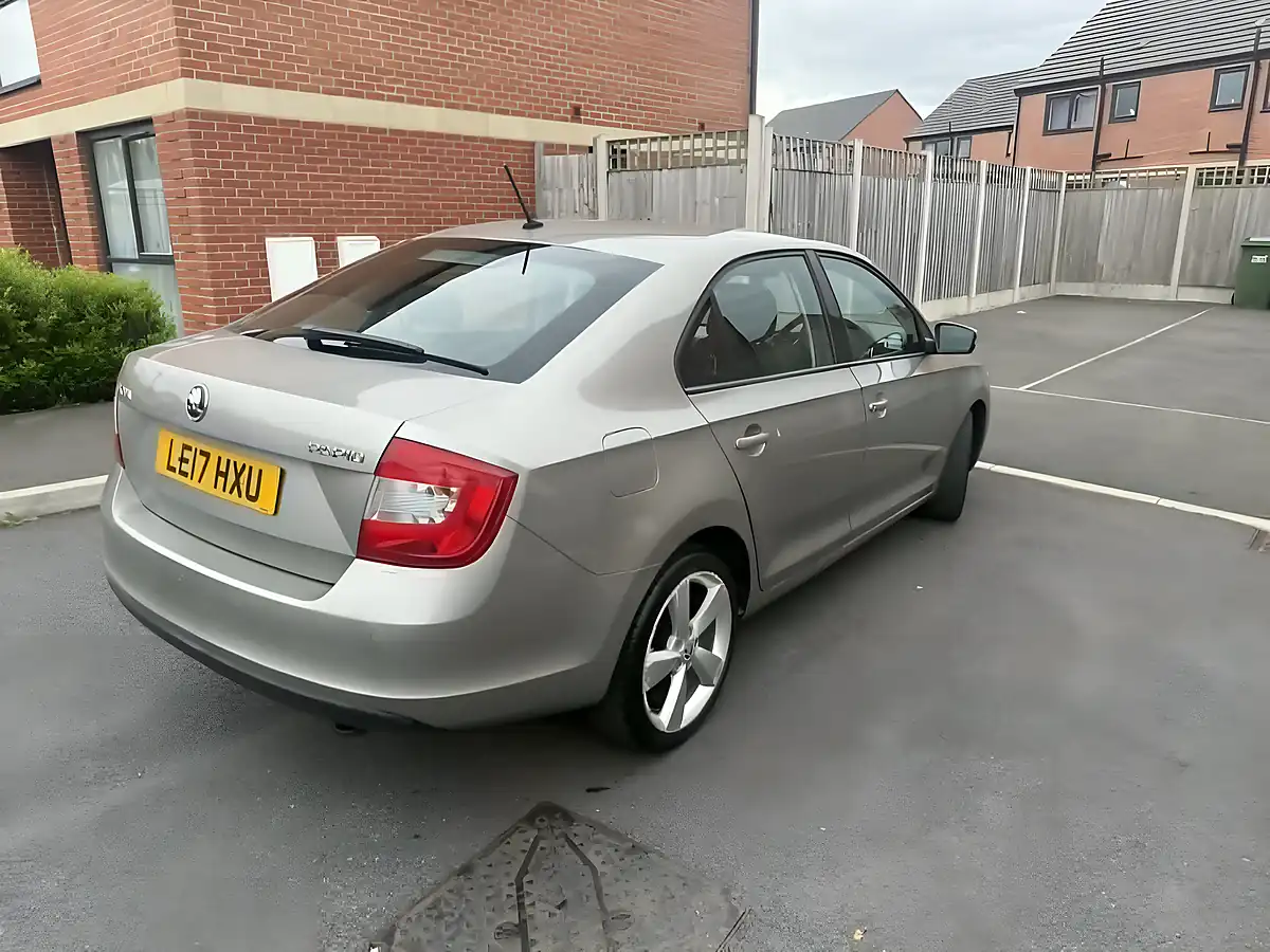 Used 2017 Skoda Rapid - Interior and Exterior details 6