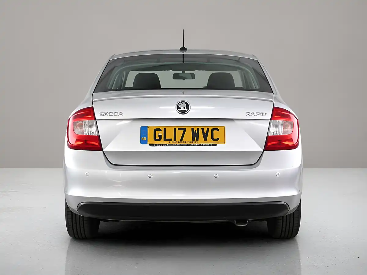 Used 2017 Skoda Rapid Se Edition Silver - Interior and Exterior details 4