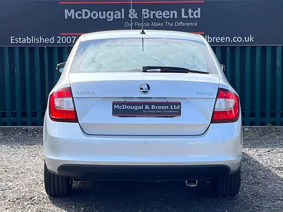Used 2017 Skoda Rapid Se L Silver - Interior and Exterior details 4