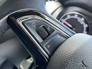 Used 2017 Skoda Rapid Se L Silver - Interior and Exterior details 11