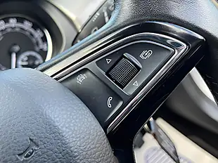 Used 2017 Skoda Rapid Se L Silver - Interior and Exterior details 13