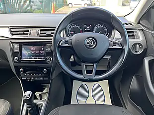 Used 2017 Skoda Rapid Se L Silver - Interior and Exterior details 18