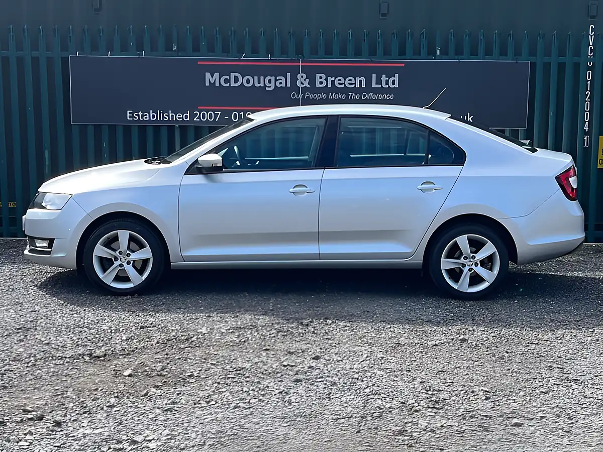 Used 2017 Skoda Rapid Se L Silver - Interior and Exterior details 2