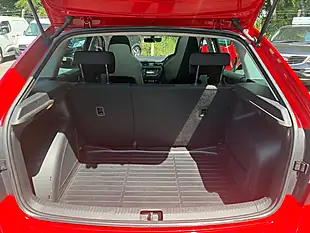 Used 2017 Skoda Rapid Spaceback Se Sport Red - Interior and Exterior details 10
