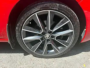 Used 2017 Skoda Rapid Spaceback Se Sport Red - Interior and Exterior details 12