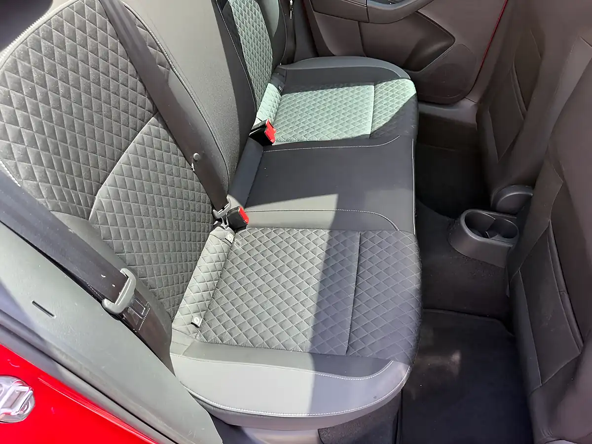 Used 2017 Skoda Rapid Spaceback Se Sport Red - Interior and Exterior details 15