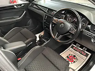 Used 2017 Skoda Rapid Spaceback Se Sport White - Interior and Exterior details 10