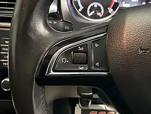 Used 2017 Skoda Rapid Spaceback Se Sport White - Interior and Exterior details 18