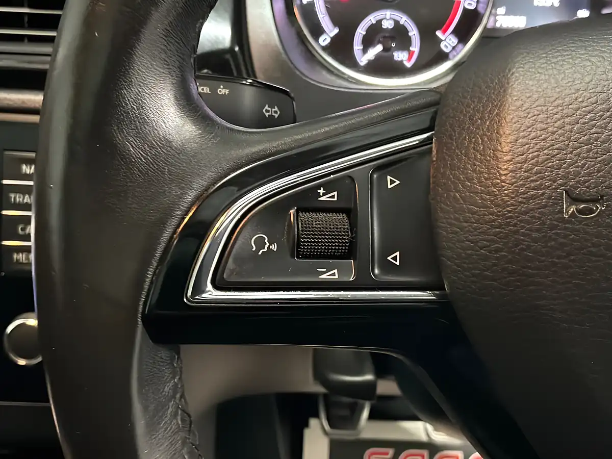 Used 2017 Skoda Rapid Spaceback Se Sport White - Interior and Exterior details 18