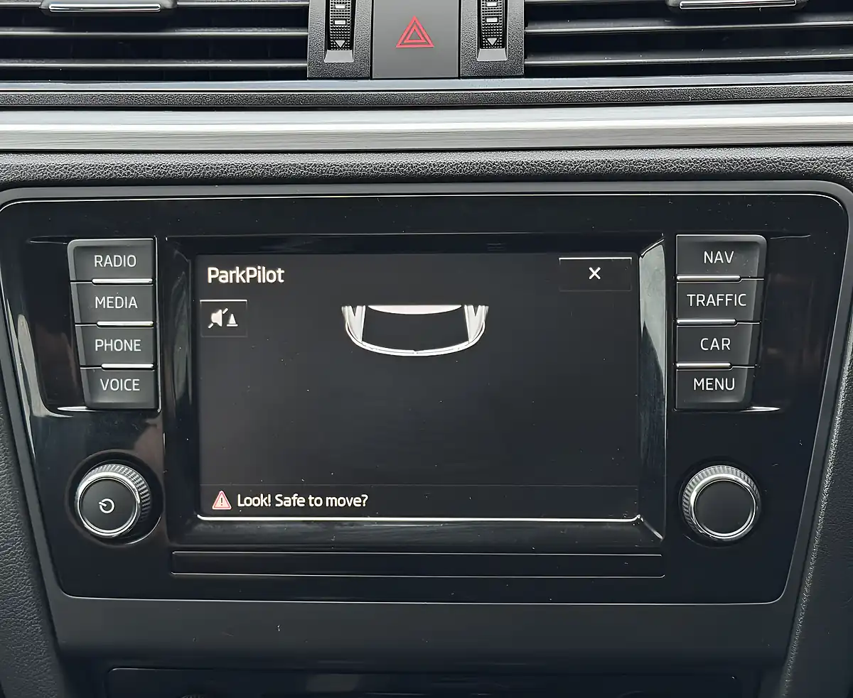 Used 2017 Skoda Rapid Spaceback Se Tech Grey - Interior and Exterior details 18