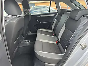 Used 2017 Skoda Rapid Spaceback Se Tech Silver - Interior and Exterior details 17