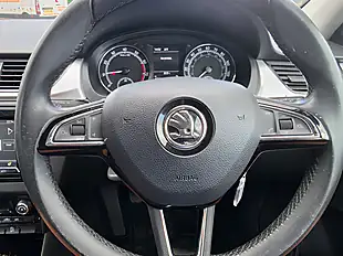 Used 2017 Skoda Rapid Spaceback Se Tech Silver - Interior and Exterior details 19