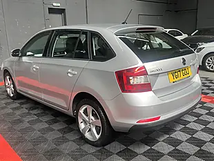 Used 2017 Skoda Rapid Spaceback Se Tech Silver - Interior and Exterior details 11