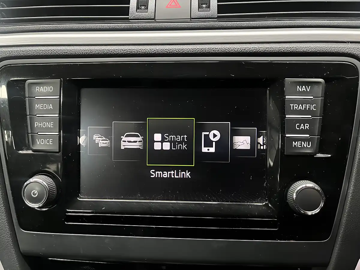 Used 2017 Skoda Rapid Spaceback Se Tech Silver - Interior and Exterior details 16