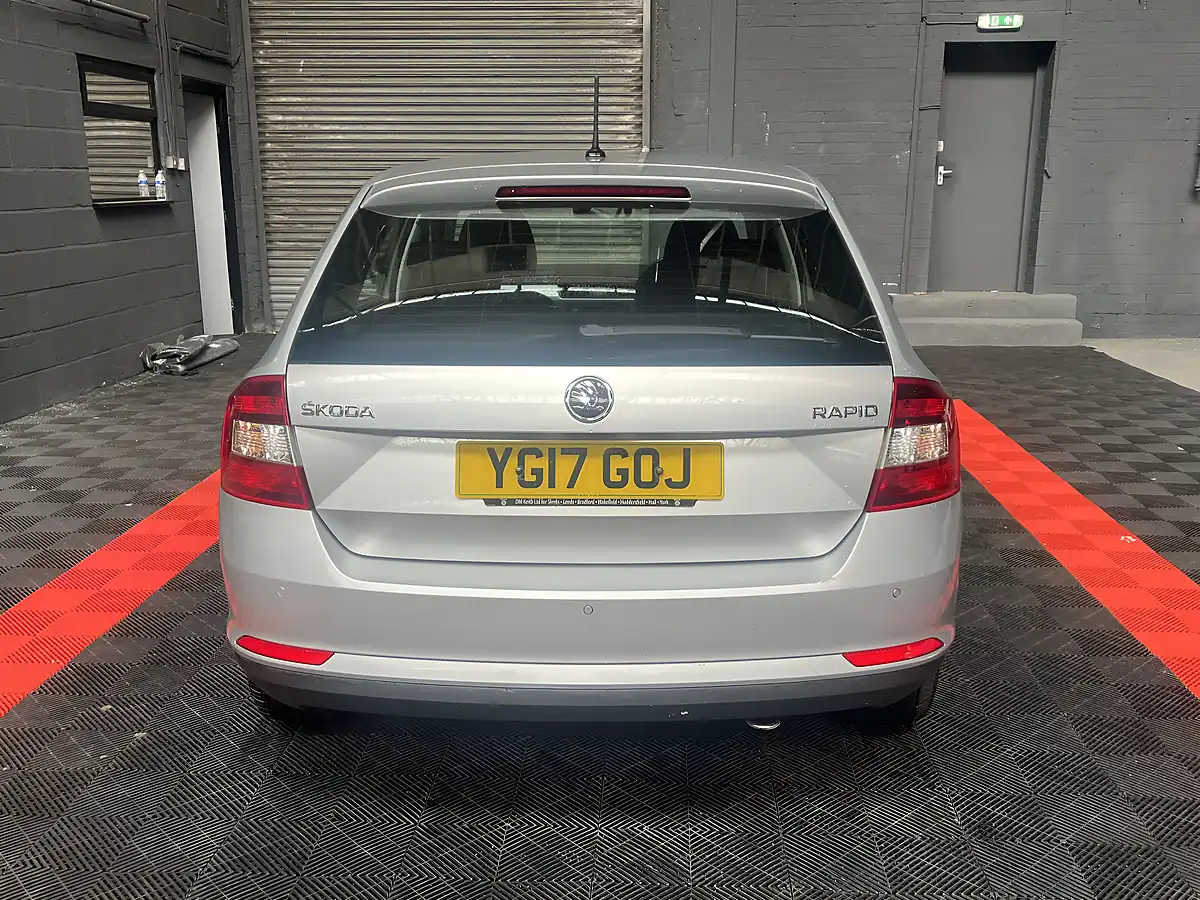 Used 2017 Skoda Rapid Spaceback Se Tech Silver - Interior and Exterior details 6