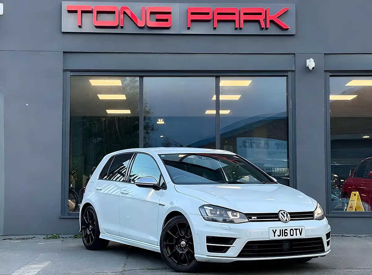 Used 2017 Skoda Rapid Spaceback Se Tech Silver - Interior and Exterior details 2