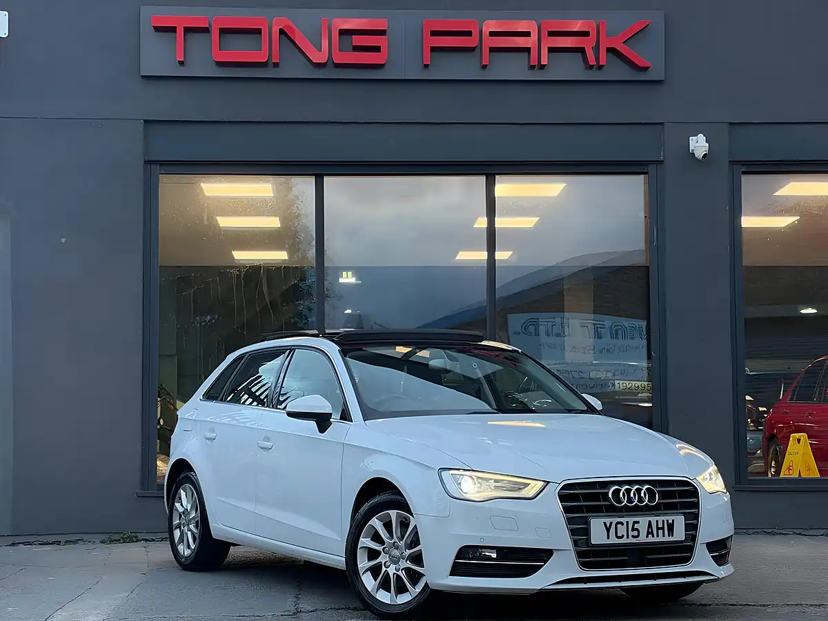 Used 2017 Skoda Rapid Spaceback Se Tech Silver - Interior and Exterior details 7