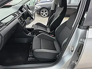 Used 2017 Skoda Rapid Sport Silver - Interior and Exterior details 10