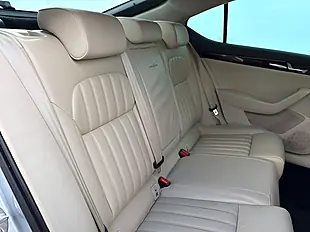 Used 2017 Skoda Superb Laurin & Klement Brilliant Silver - Interior and Exterior details 11