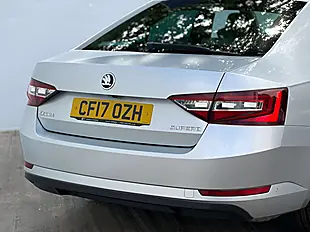 Used 2017 Skoda Superb Laurin & Klement Brilliant Silver - Interior and Exterior details 13