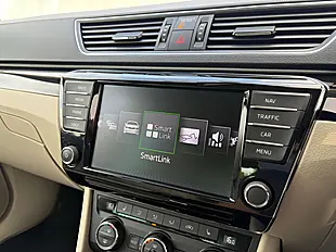 Used 2017 Skoda Superb Laurin & Klement Brilliant Silver - Interior and Exterior details 16