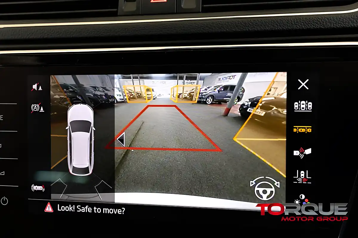 Used 2017 Skoda Superb Laurin & Klement Silver - Interior and Exterior details 13