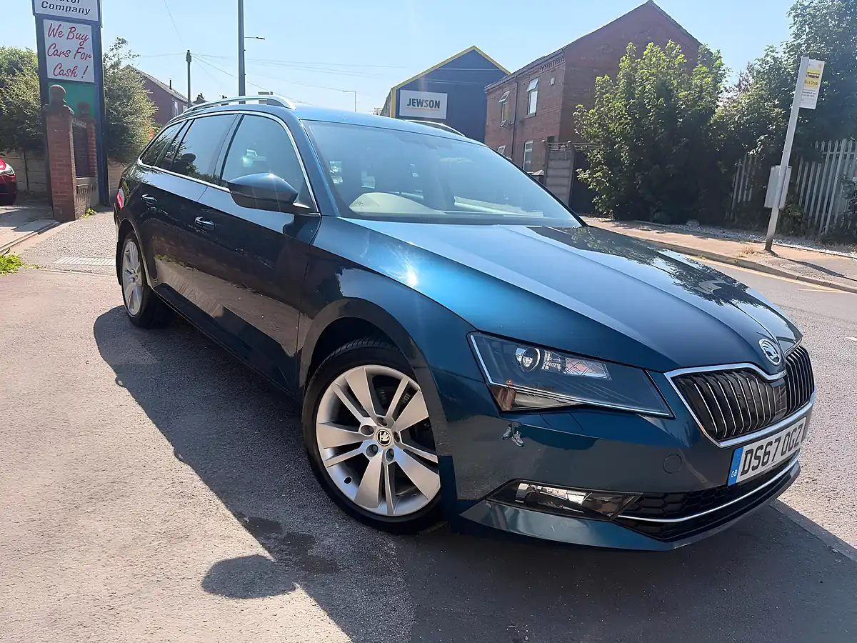 Used 2017 Skoda Superb Se L Executive Blue - Front View