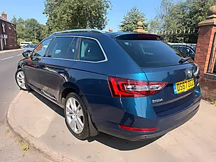 Used 2017 Skoda Superb Se L Executive Blue - Interior and Exterior details 7