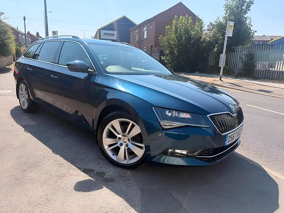Used 2017 Skoda Superb Se L Executive Blue - Interior and Exterior details 8