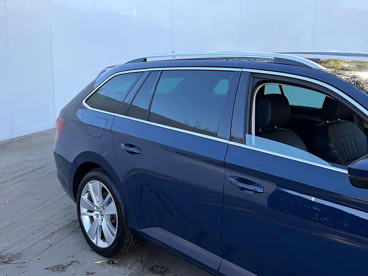 Used 2017 Skoda Superb Se L Executive Blue - Interior and Exterior details 8