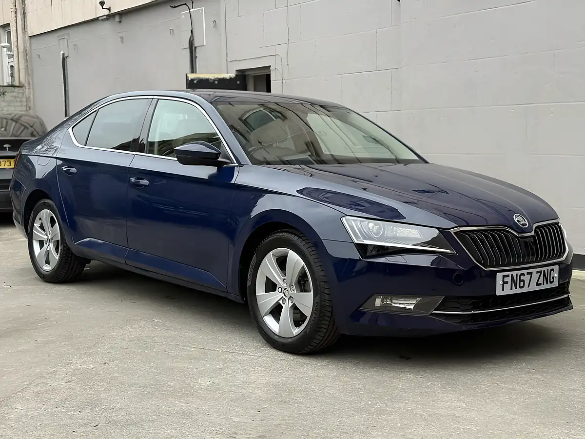 Used 2017 Skoda Superb Se L Executive Blue - Front View