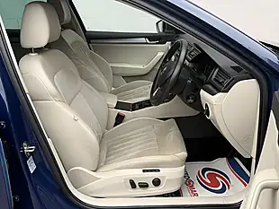 Used 2017 Skoda Superb Se L Executive Blue - Interior and Exterior details 12
