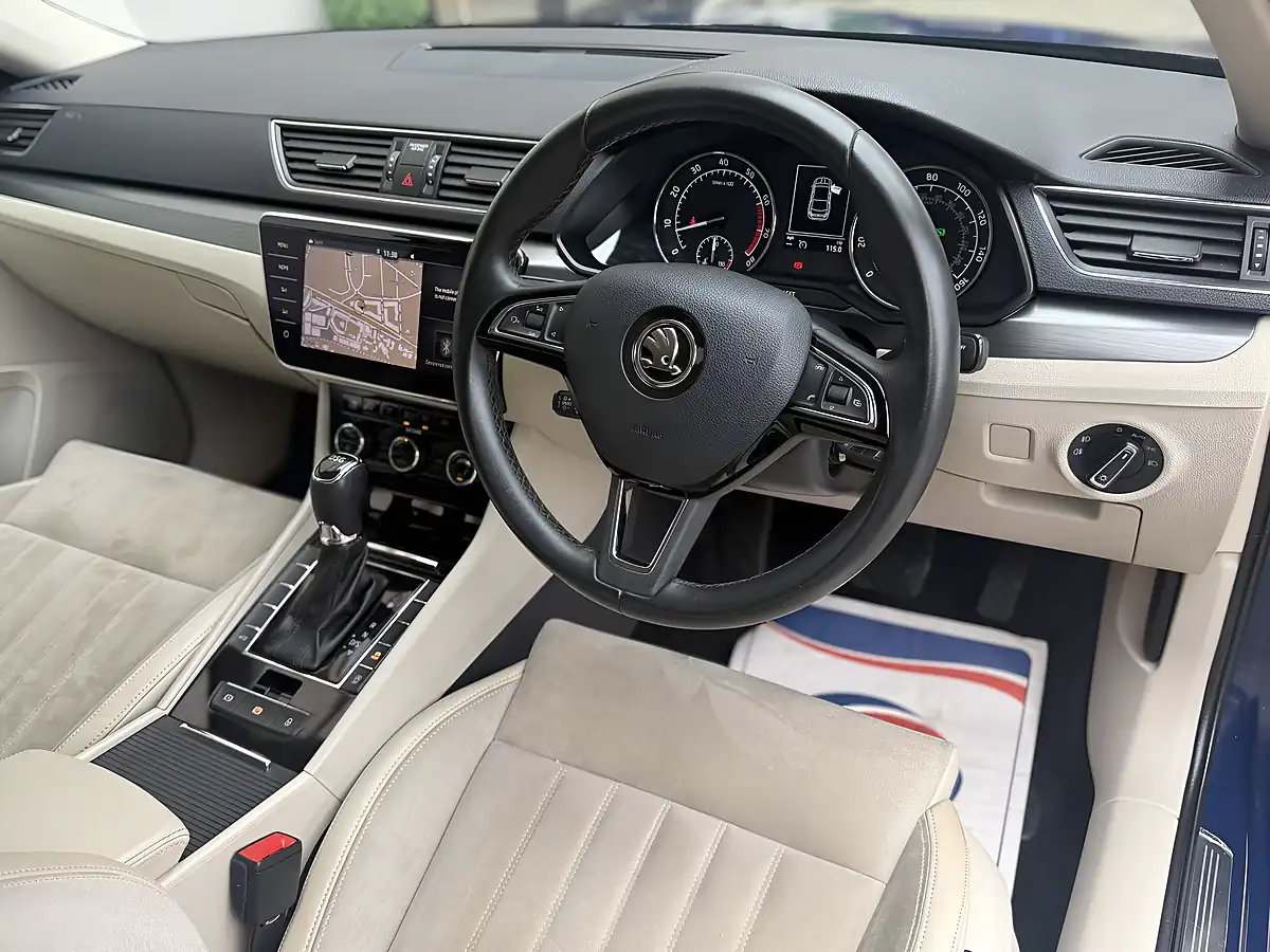 Used 2017 Skoda Superb Se L Executive Blue - Interior and Exterior details 16