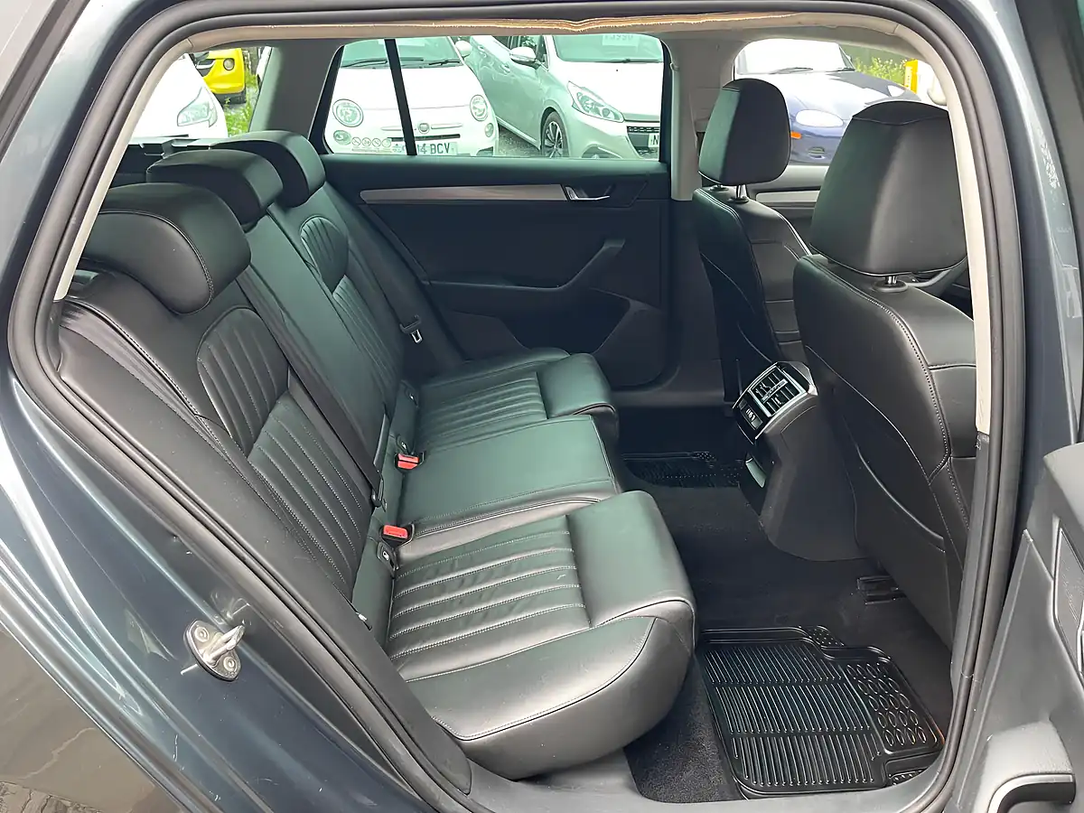 Used 2017 Skoda Superb Se L Executive Grey - Interior and Exterior details 13