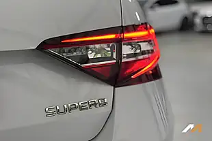 Used 2017 Skoda Superb Se L Executive White - Interior and Exterior details 11