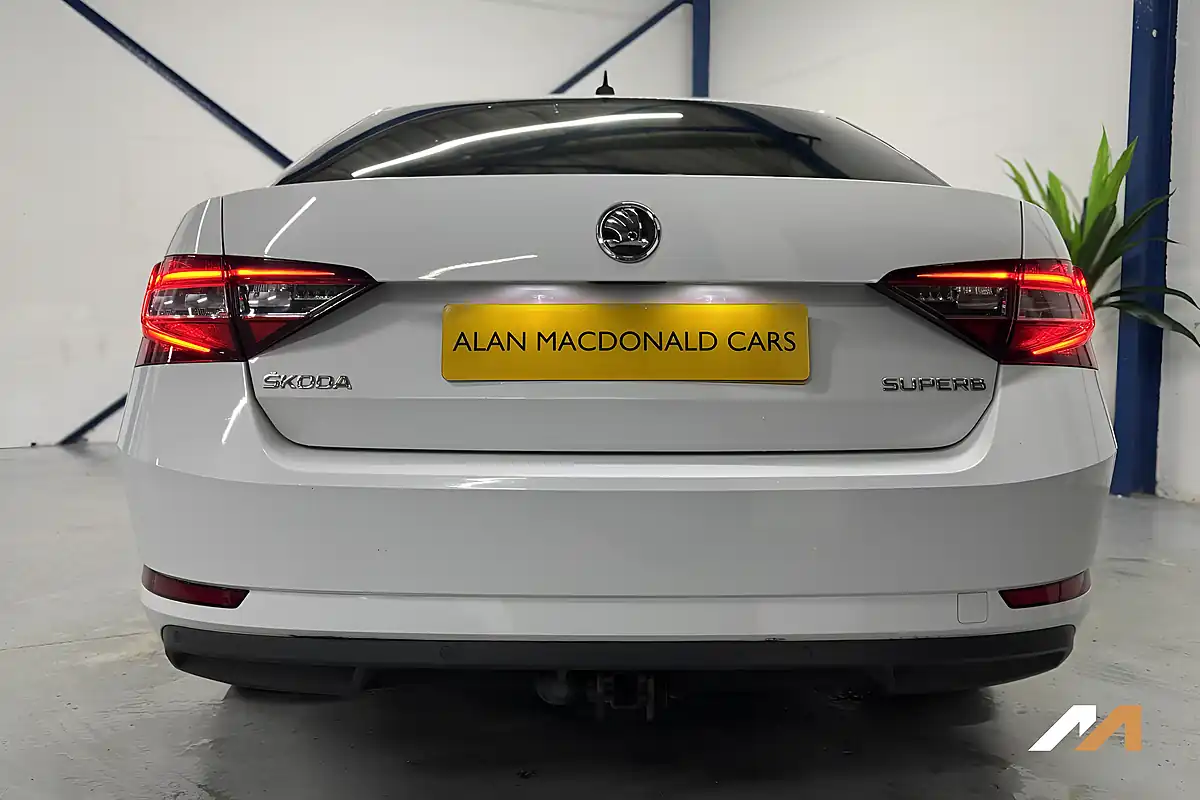 Used 2017 Skoda Superb Se L Executive White - Interior and Exterior details 18
