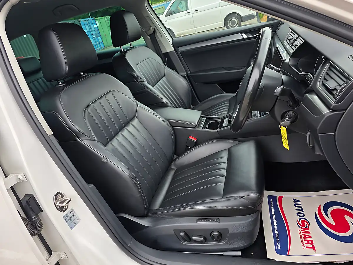 Used 2017 Skoda Superb Se L Executive White - Interior and Exterior details 13