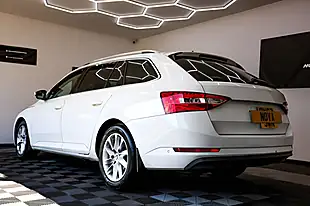 Used 2017 Skoda Superb Se White - Interior and Exterior details 11