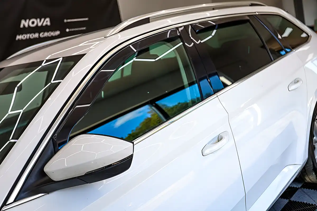 Used 2017 Skoda Superb Se White - Interior and Exterior details 20