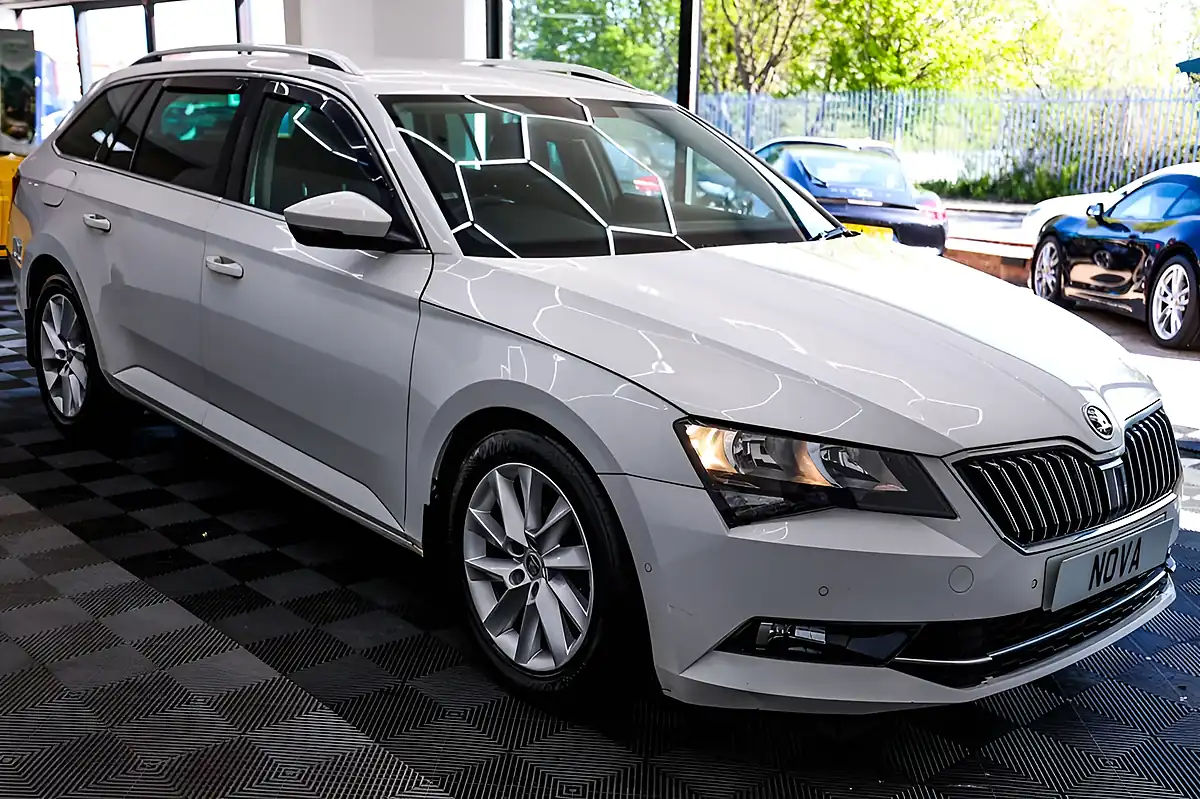 Used 2017 Skoda Superb Se White - Interior and Exterior details 8