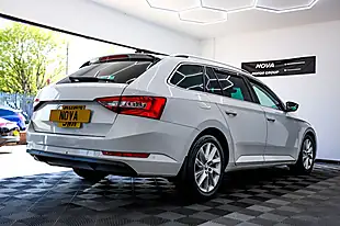 Used 2017 Skoda Superb Se White - Interior and Exterior details 9
