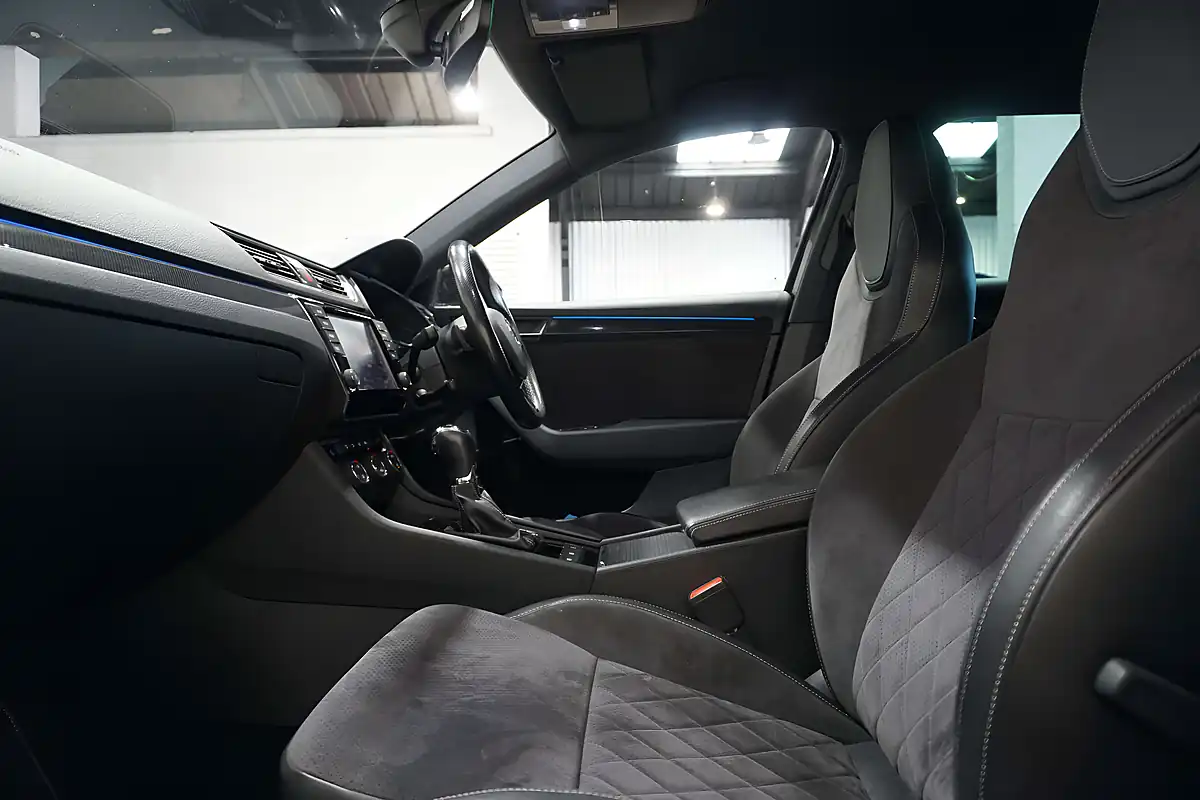 Used 2017 Skoda Superb Sportline Black Magic - Interior and Exterior details 11