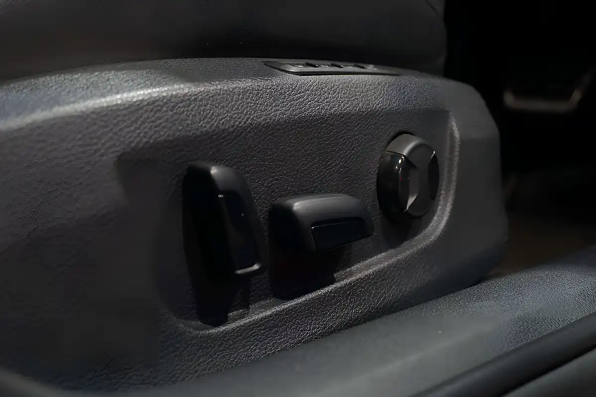 Used 2017 Skoda Superb Sportline Black Magic - Interior and Exterior details 12