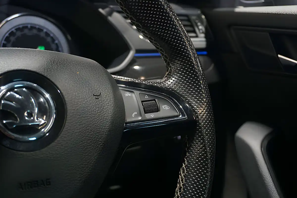 Used 2017 Skoda Superb Sportline Black Magic - Interior and Exterior details 15