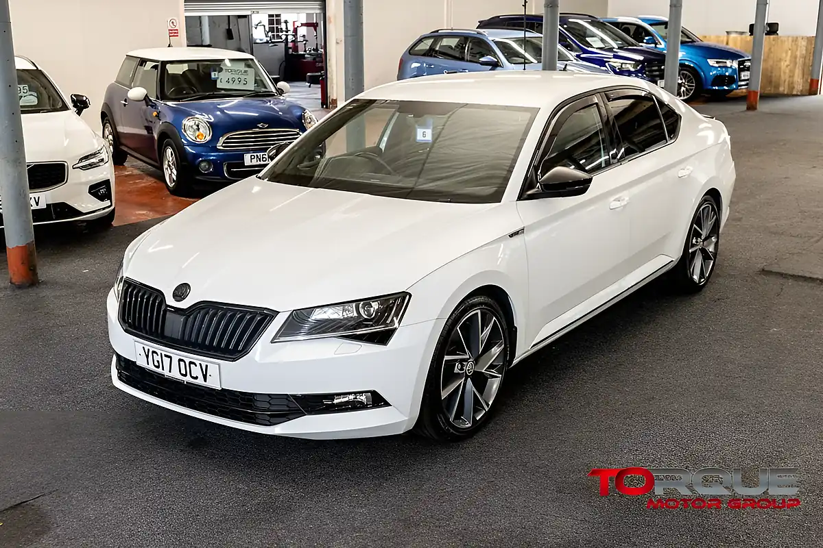 Used 2017 Skoda Superb Sportline Moon White - Interior and Exterior details 12