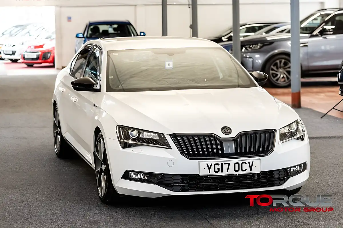 Used 2017 Skoda Superb Sportline Moon White - Interior and Exterior details 3