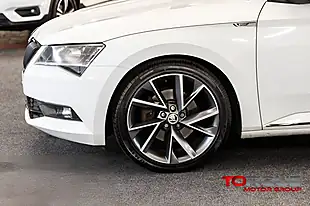Used 2017 Skoda Superb Sportline Moon White - Interior and Exterior details 5
