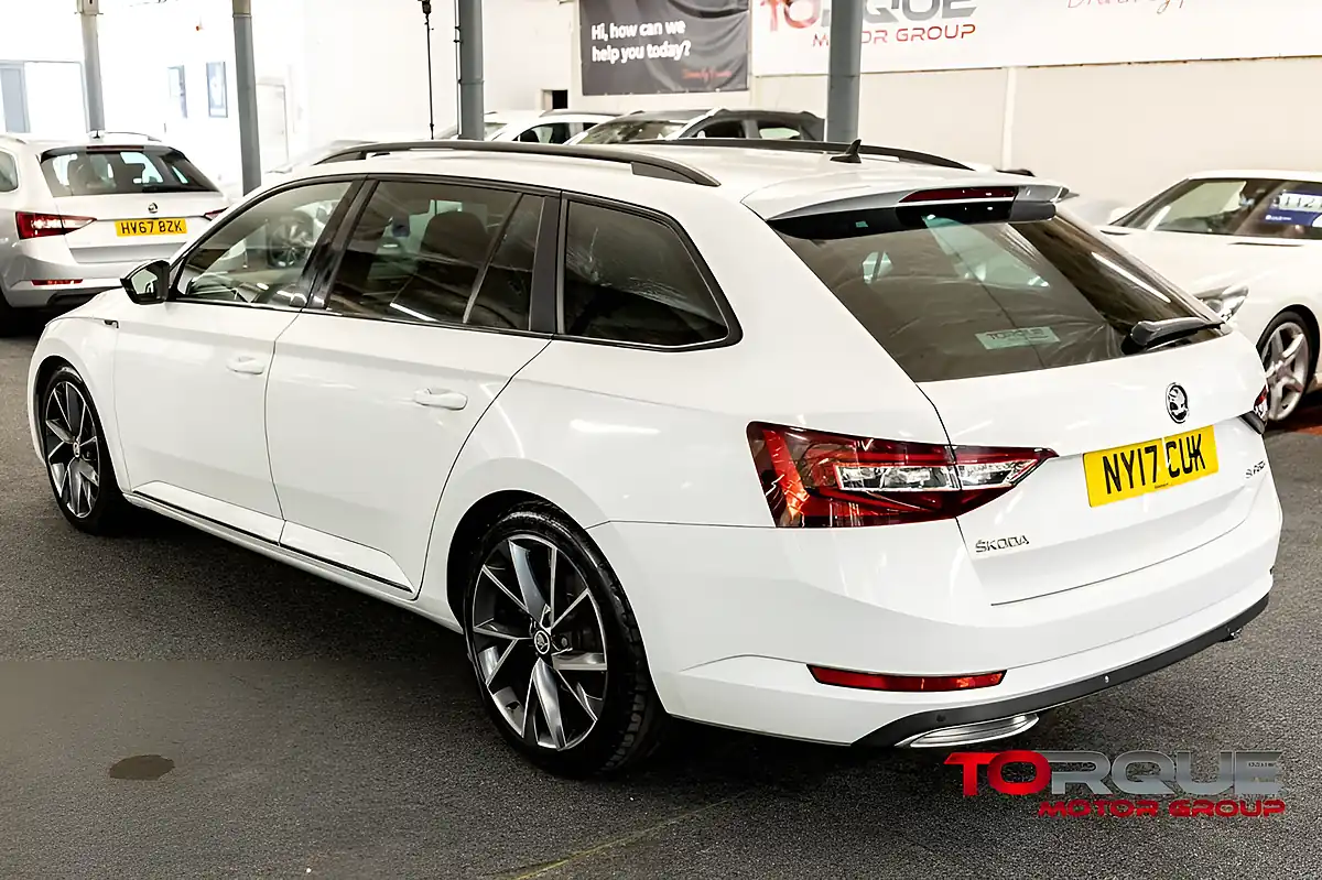 Used 2017 Skoda Superb Sportline White - Interior and Exterior details 11