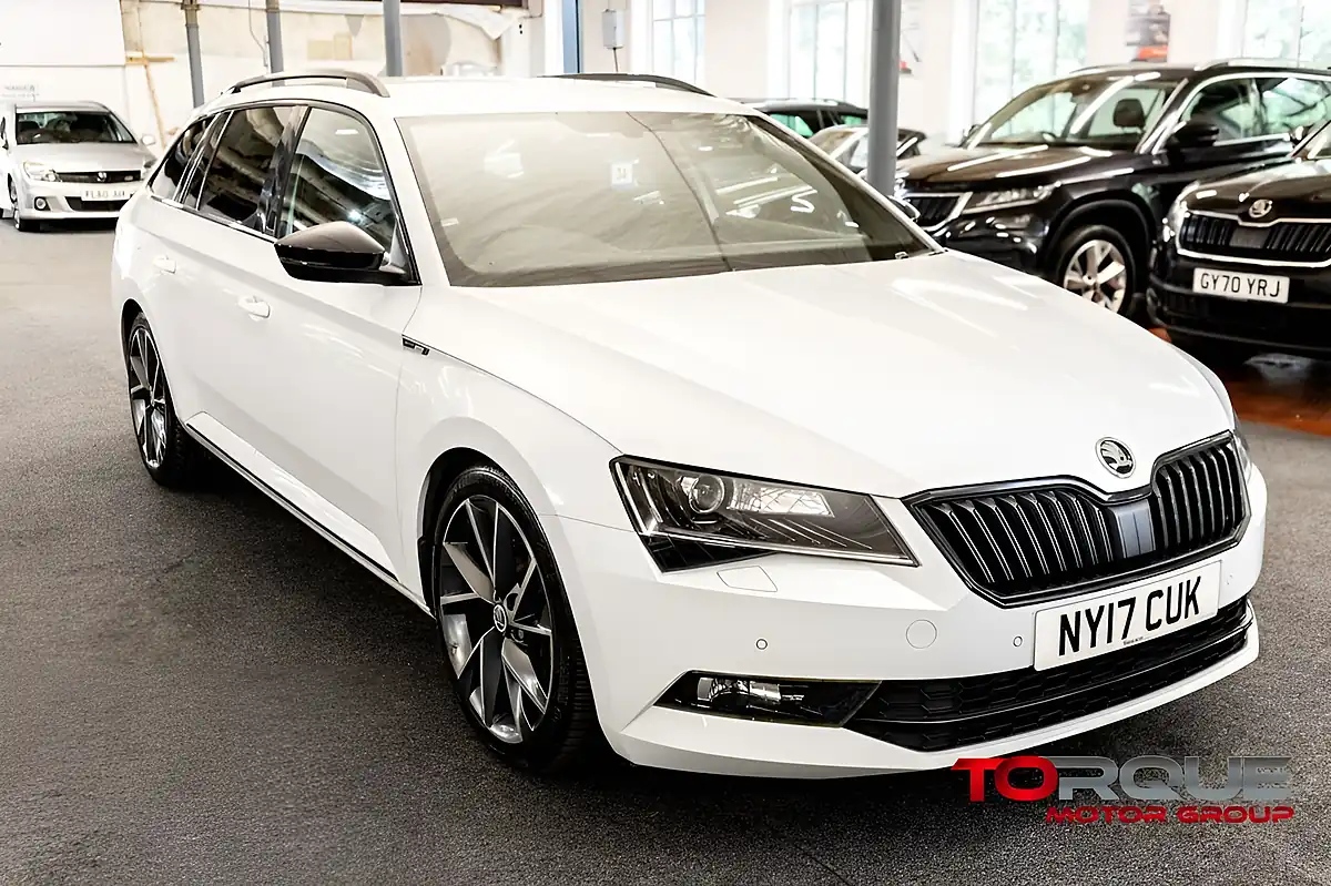 Used 2017 Skoda Superb Sportline White - Interior and Exterior details 13
