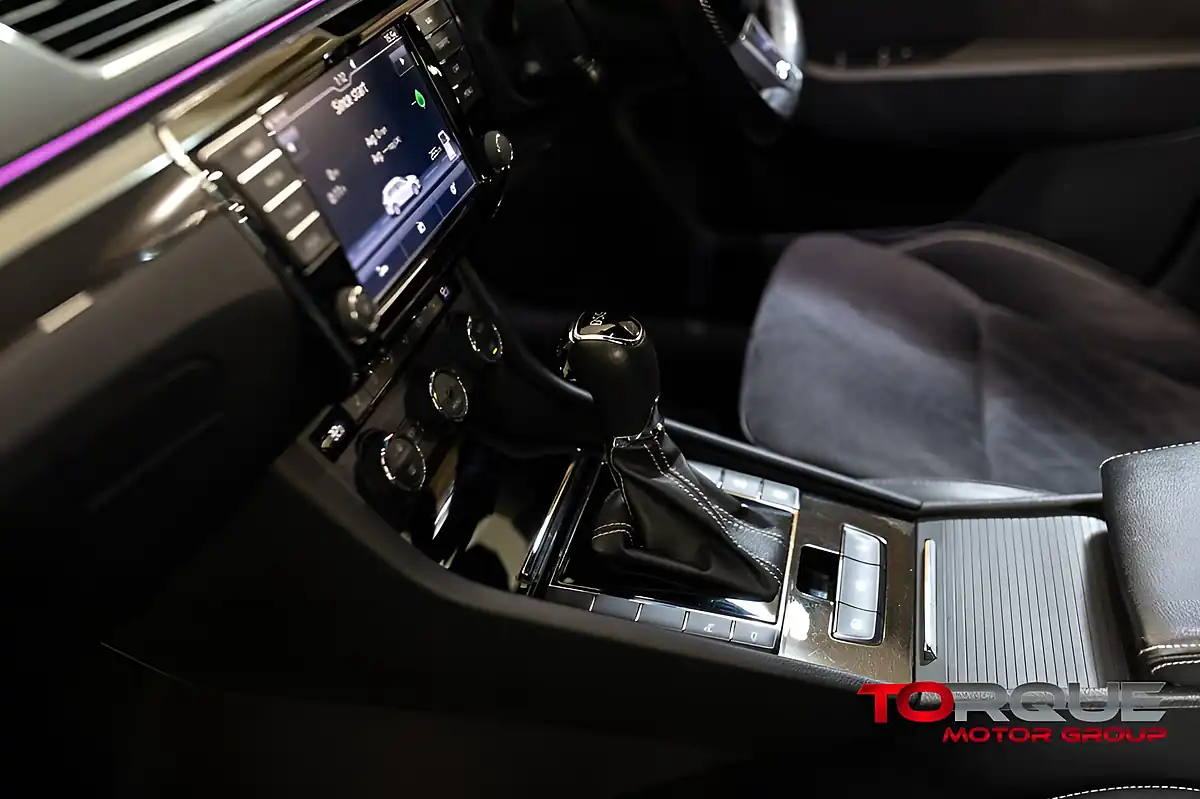Used 2017 Skoda Superb Sportline White - Interior and Exterior details 19